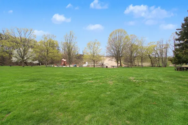 $824,900 | 2300 Perry Street, Holland, MI 49424