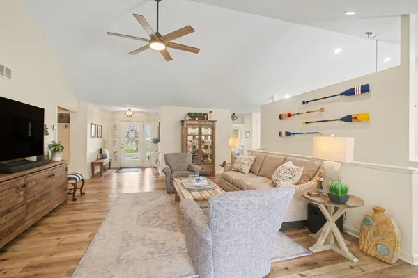 $824,900 | 2300 Perry Street, Holland, MI 49424