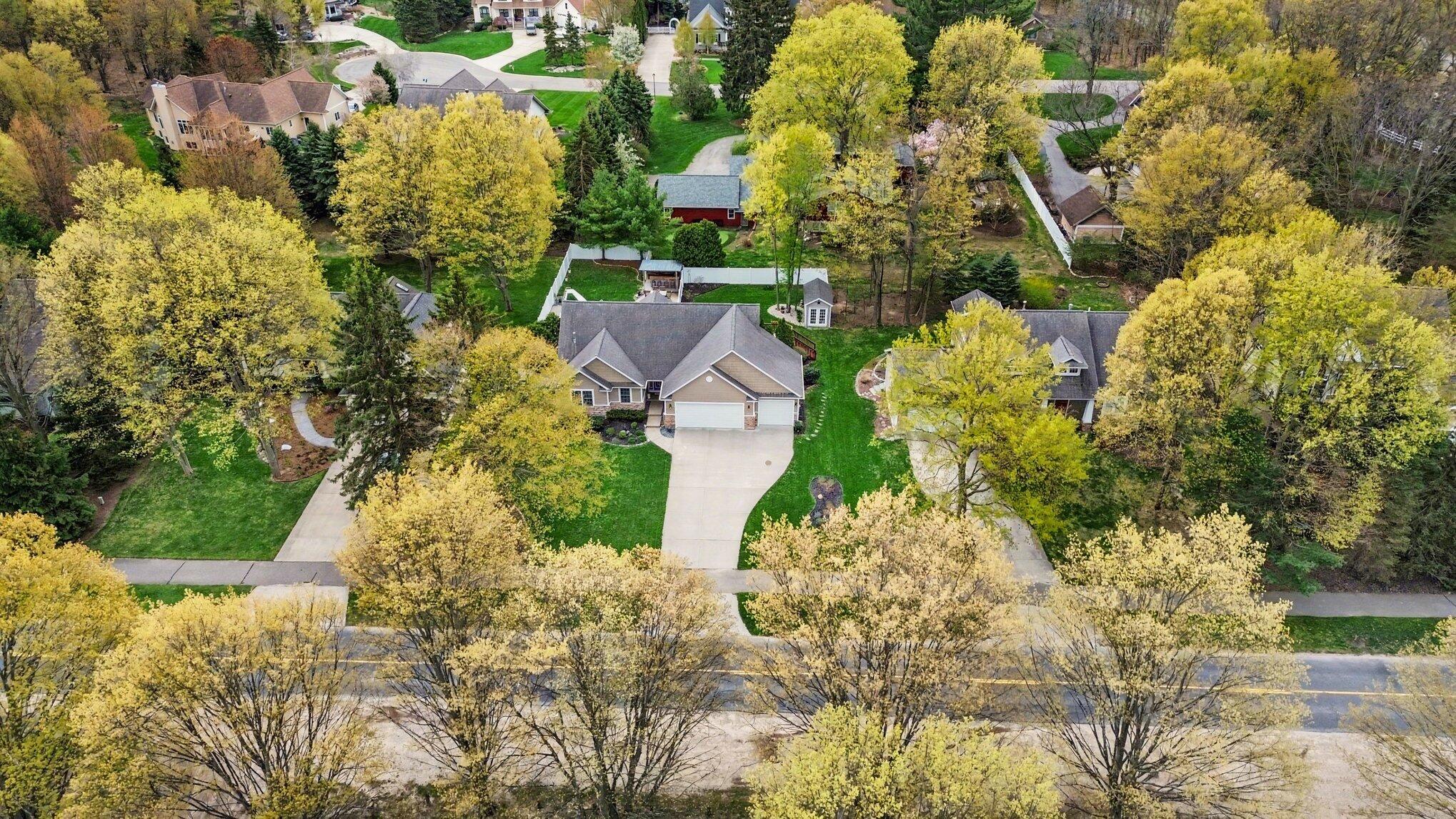 2300 Perry Street Holland, MI 49424 - Photo 41 of 51 049_file_8749