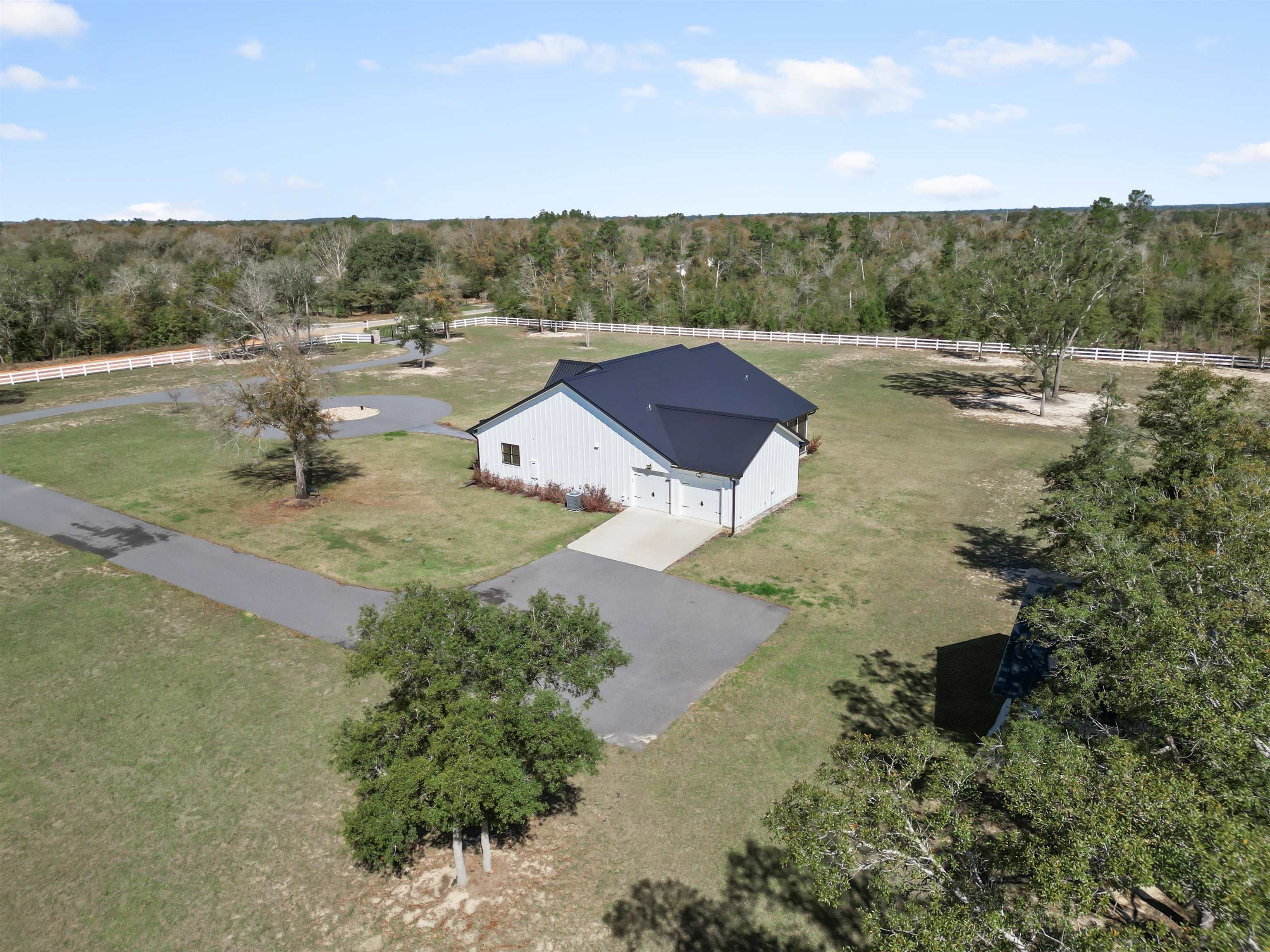 13502 Northwest Odell Owens Road Bristol, FL 32321 - Photo 4 of 40