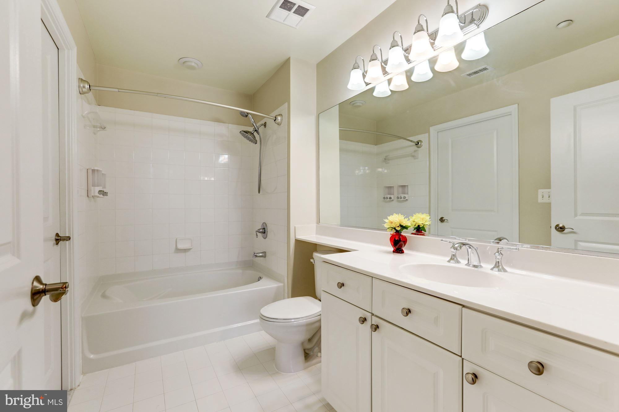 11700 Old Georgetown Road, Unit 503 North Bethesda, MD 20852 - Photo 18 of 28 Gallery Image 18