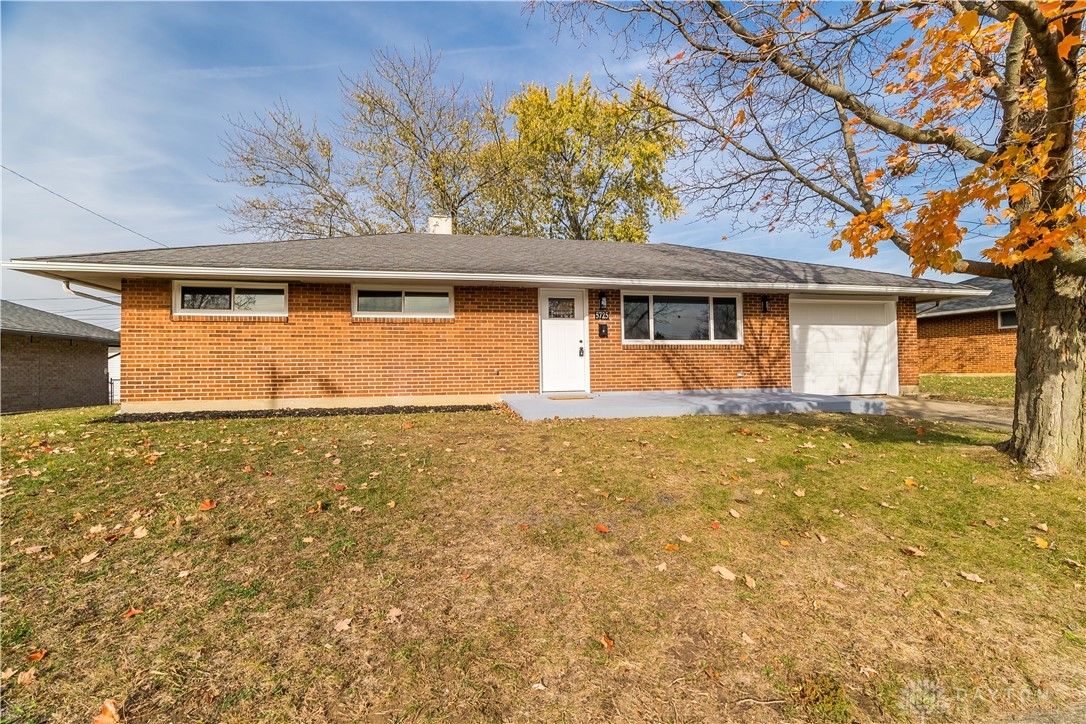 5725 Benedict Road Huber Heights, OH 45424 - Photo 1 of 31