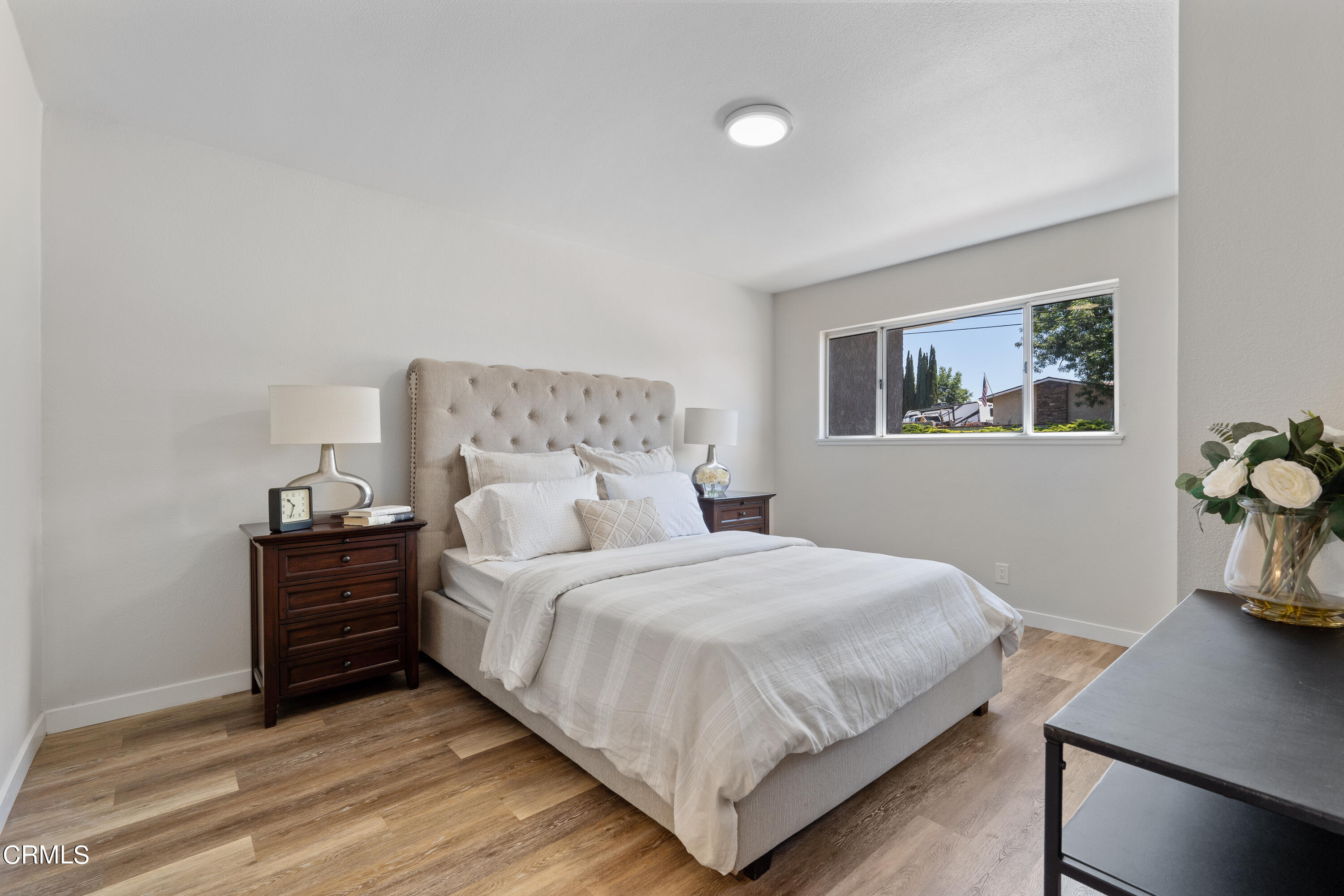 1007 Appleton Road Simi Valley, CA 93065 - Photo 14 of 29 a bedroom with a bed and a desk