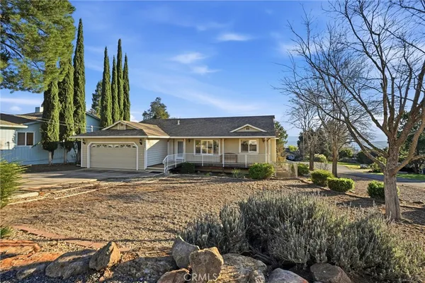$369,000 | 19093 Ravenhill Road, Hidden Valley Lake, CA 95467