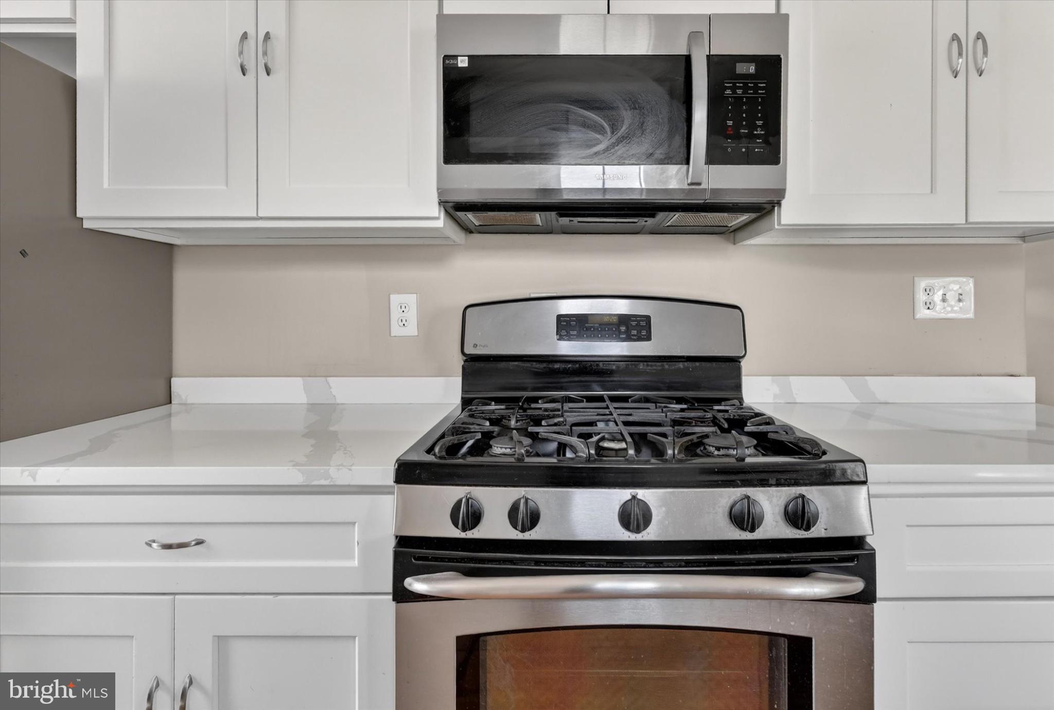 507 South Fairview Street Riverside, NJ 08075 - Photo 6 of 36