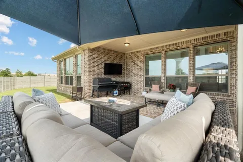 $775,000 | 1833 Climbing Court, Argyle, TX 76226
