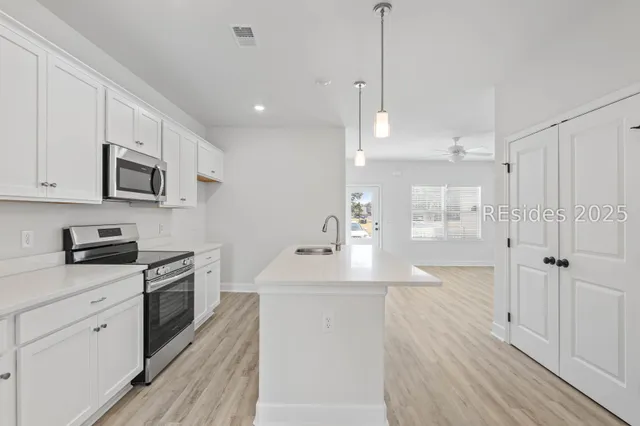 $299,000 | 15 Silver Street, Unit 103, Ridgeland, SC 29936