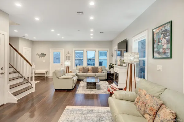 $949,000 | 124 Beach Avenue, Bellmore, NY 11710