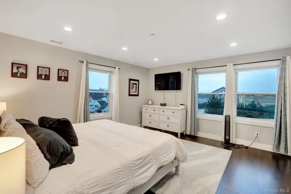 $949,000 | 124 Beach Avenue, Bellmore, NY 11710