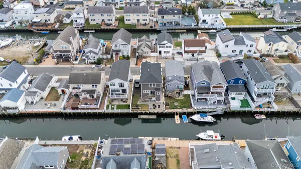 $949,000 | 124 Beach Avenue, Bellmore, NY 11710