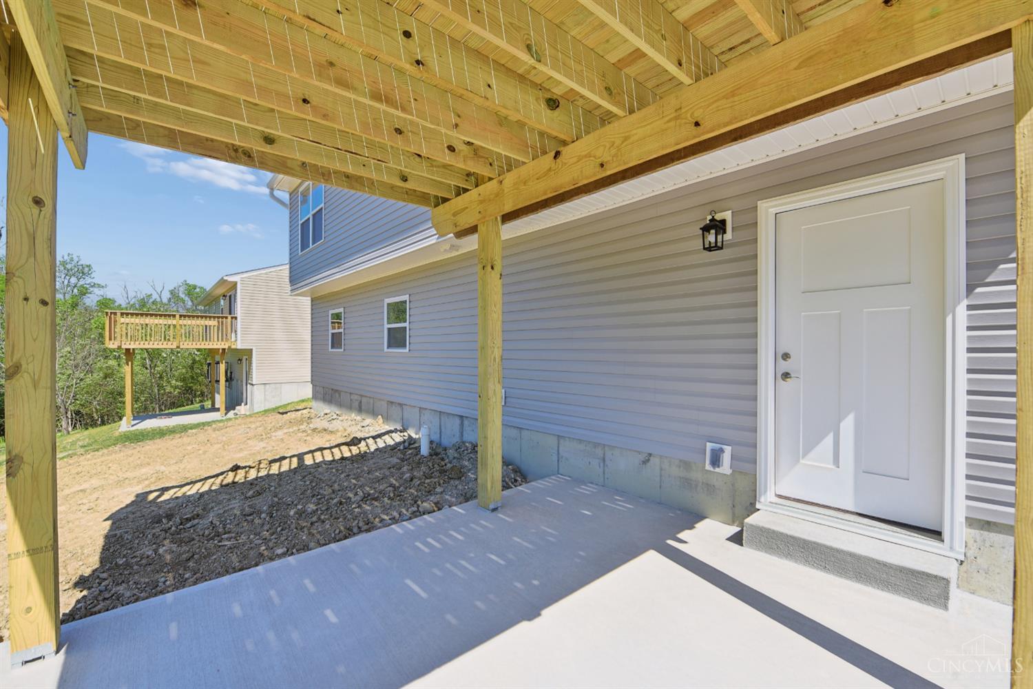 1115 Compton Road Cincinnati, OH 45231 - Photo 45 of 47