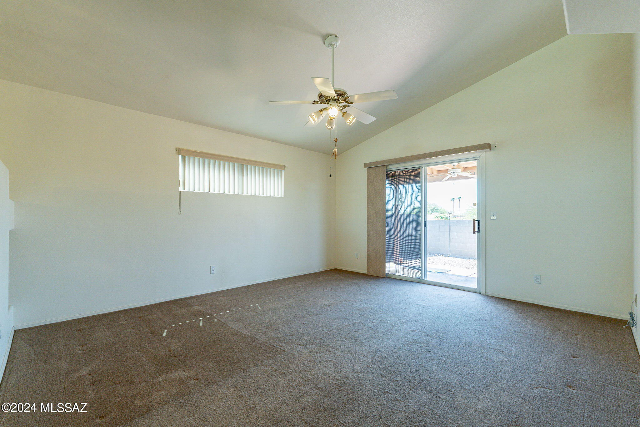 4267 West Bunk House Road Tucson, AZ 85741 - Photo 4 of 26 Gallery Image 4