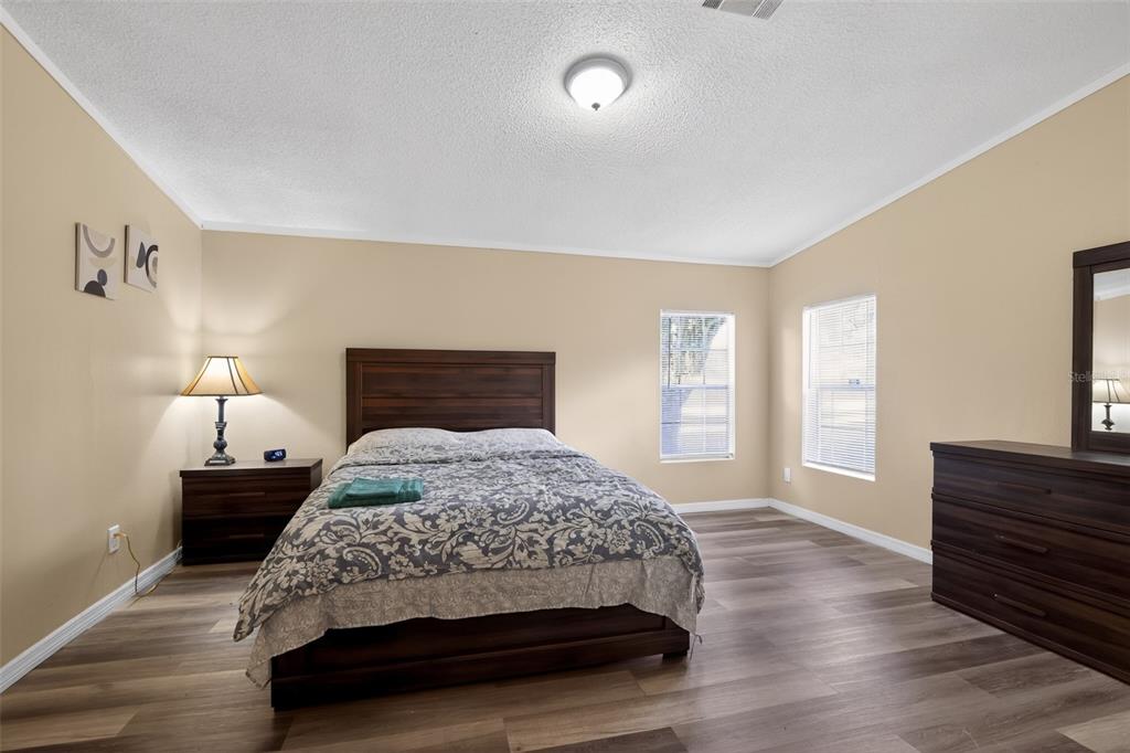 102 3rd Street Lady Lake, FL 32159 - Photo 16 of 30