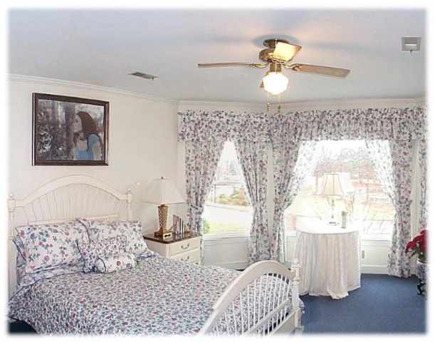 209 Autumn Road Greer, SC 29650 - Photo 11 of 18 Gallery Image 11