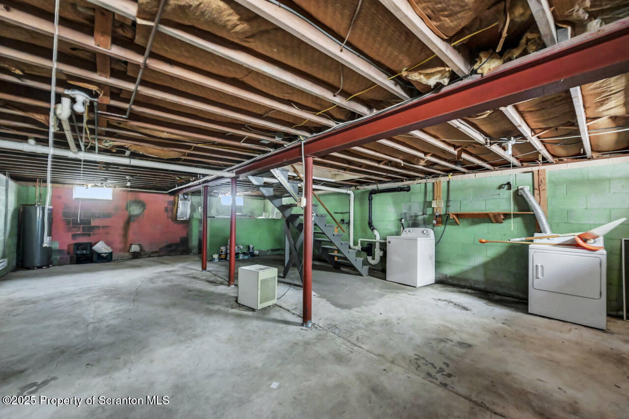 113 Taroli Street Old Forge, PA 18518 - Photo 31 of 41 a view of a garage