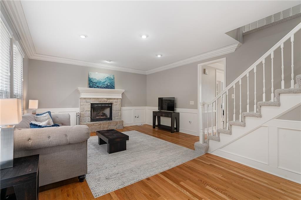 7618 Constance Street Lenexa, KS 66216 - Photo 3 of 50