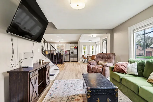 $280,000 | 112 West Spruce Street, Marshall, MI 49068