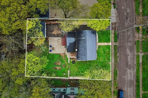 $280,000 | 112 West Spruce Street, Marshall, MI 49068