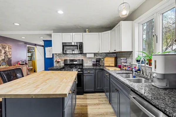 $280,000 | 112 West Spruce Street, Marshall, MI 49068