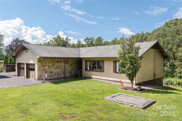 $560,000 | 365 North Fork Road, Black Mountain, NC 28711