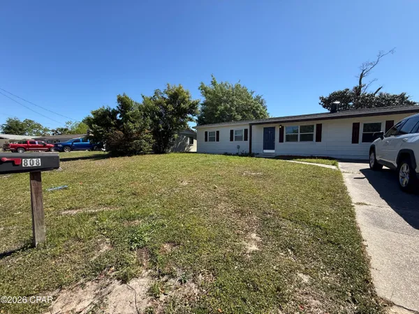 $1,800 | 808 Forestdale Avenue, Panama City, FL 32401