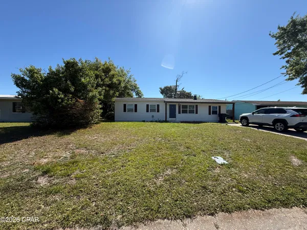 $1,800 | 808 Forestdale Avenue, Panama City, FL 32401