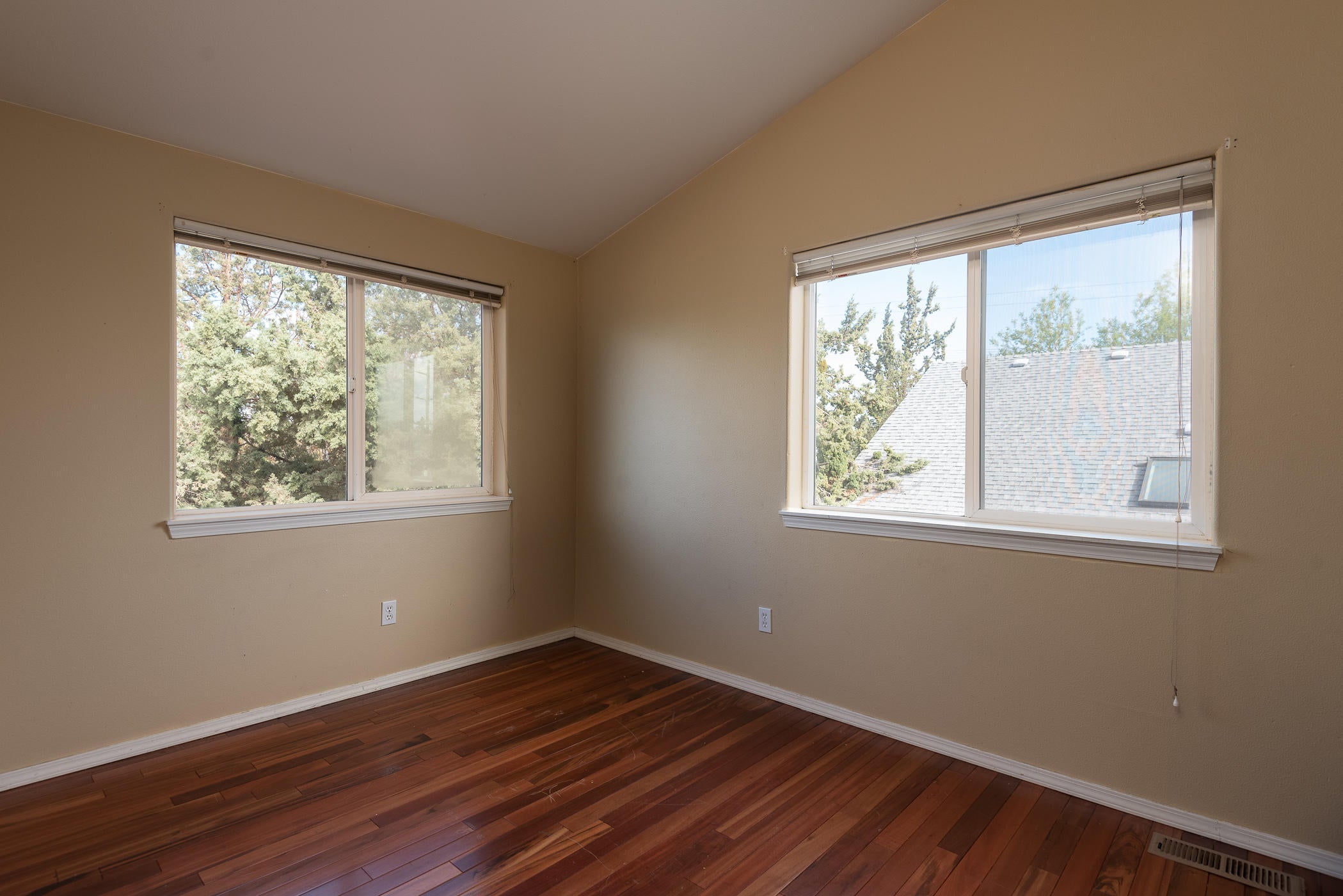 1543 Glacier Ridge Road Bend, OR 97701 - Photo 22 of 24 20 4th Bedroom