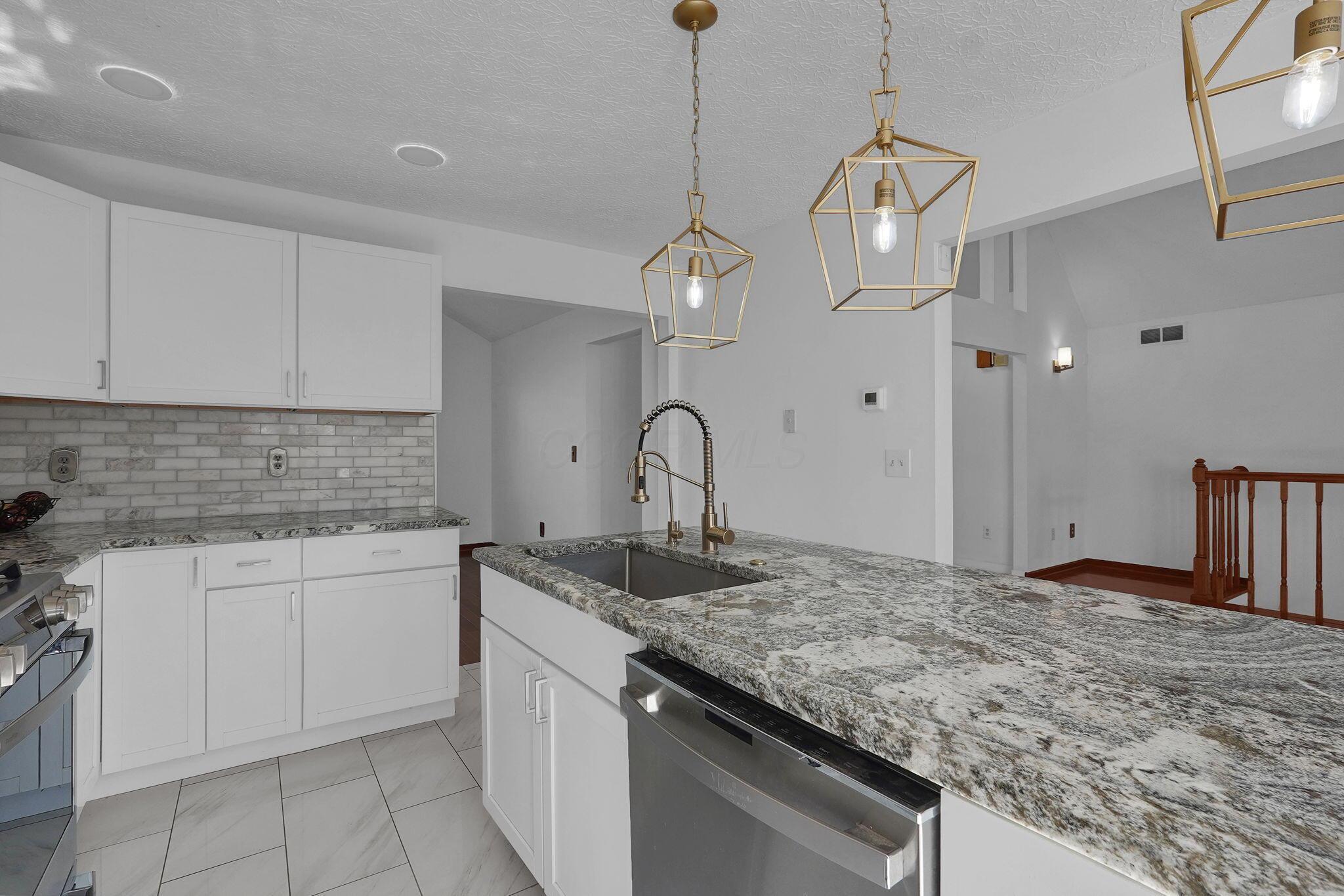 5583 Durrett Road Orient, OH 43146 - Photo 14 of 63 1000015103