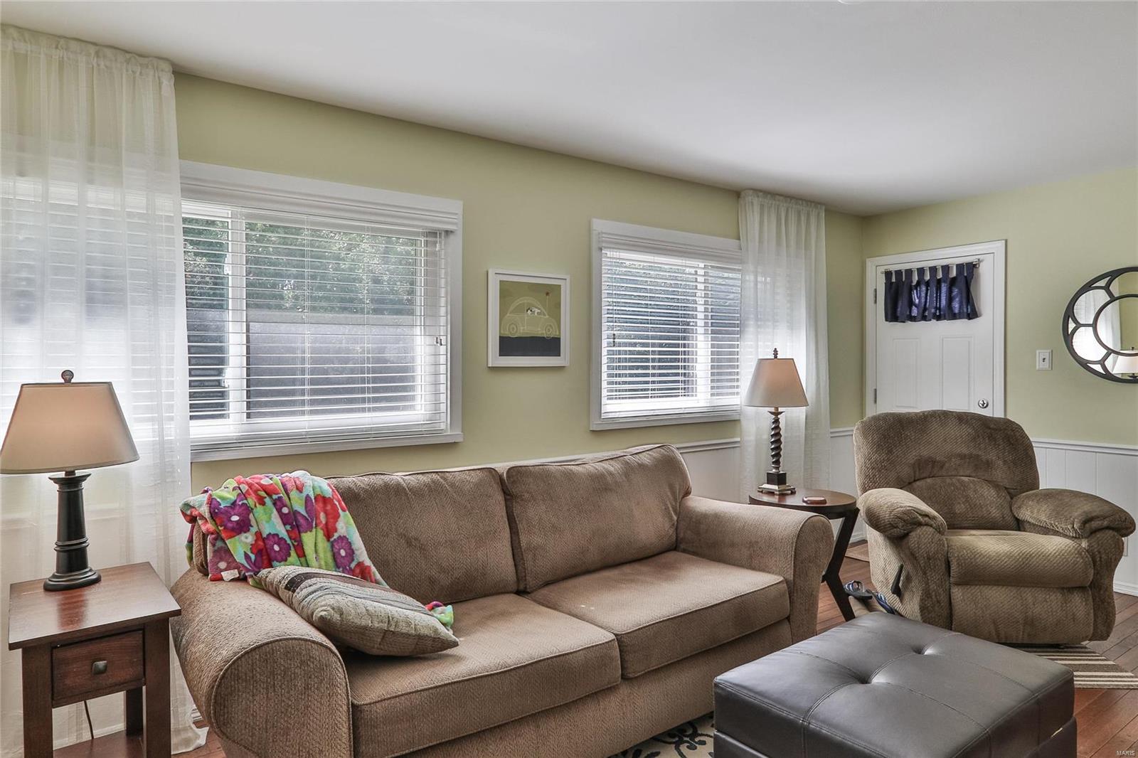924 Queensbridge Road Manchester, MO 63021 - Photo 4 of 25