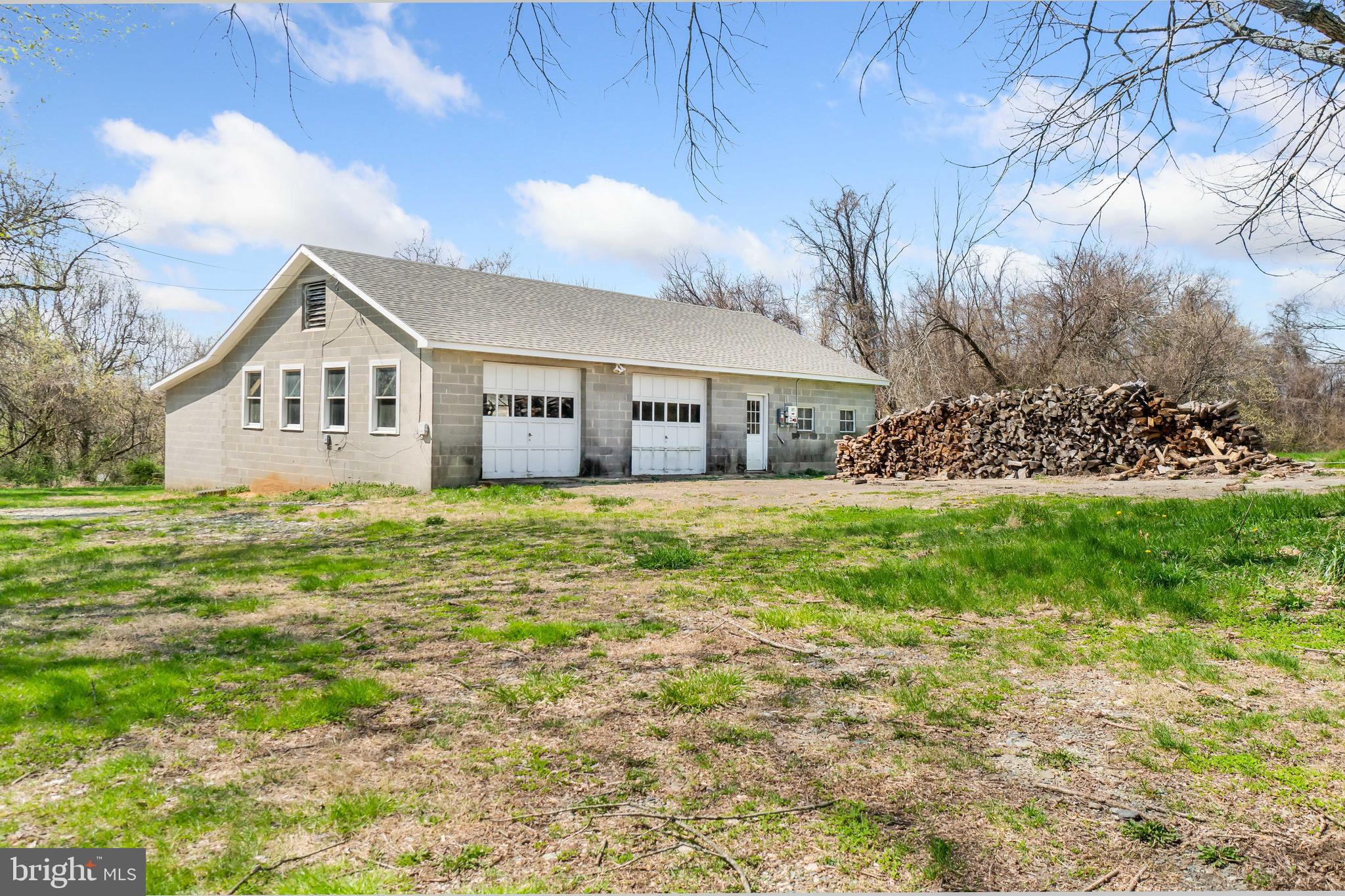 31 Ragan Acres Conowingo, MD 21918 - Photo 23 of 51 Detached Garage - New Roof, solar panels & 3 bays