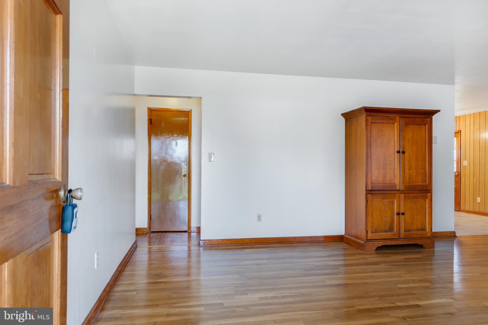 31 Ragan Acres Conowingo, MD 21918 - Photo 36 of 51 495 Rowlandsville Rd. - Living Room - HW Floors