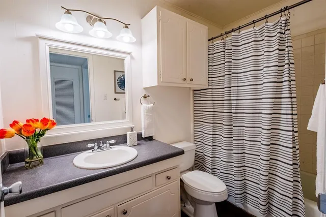 $1,500 | 3914 Avenue D, Unit 101, Austin, TX 78751