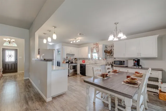 $325,000 | 700 Indian Blanket Street, Lockhart, TX 78644