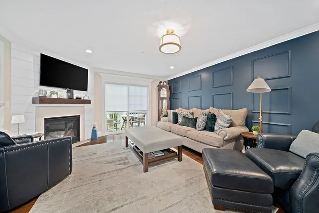 $1,149,000 | 6 Audubon Way, Unit 6, Canton, MA 02021