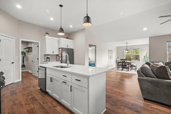 $539,900 | 261 Cardinal Drive, Sullivan, WI 53178