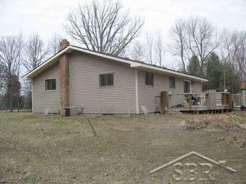 12521 Hawkins Road Burt, MI 48417 - Photo 2 of 5 20063825-1.JPG