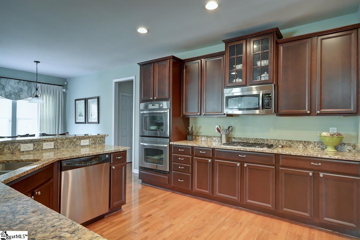 108 Roanoke Way Greenville, SC 29607 - Photo 8 of 36 Gallery Image 8