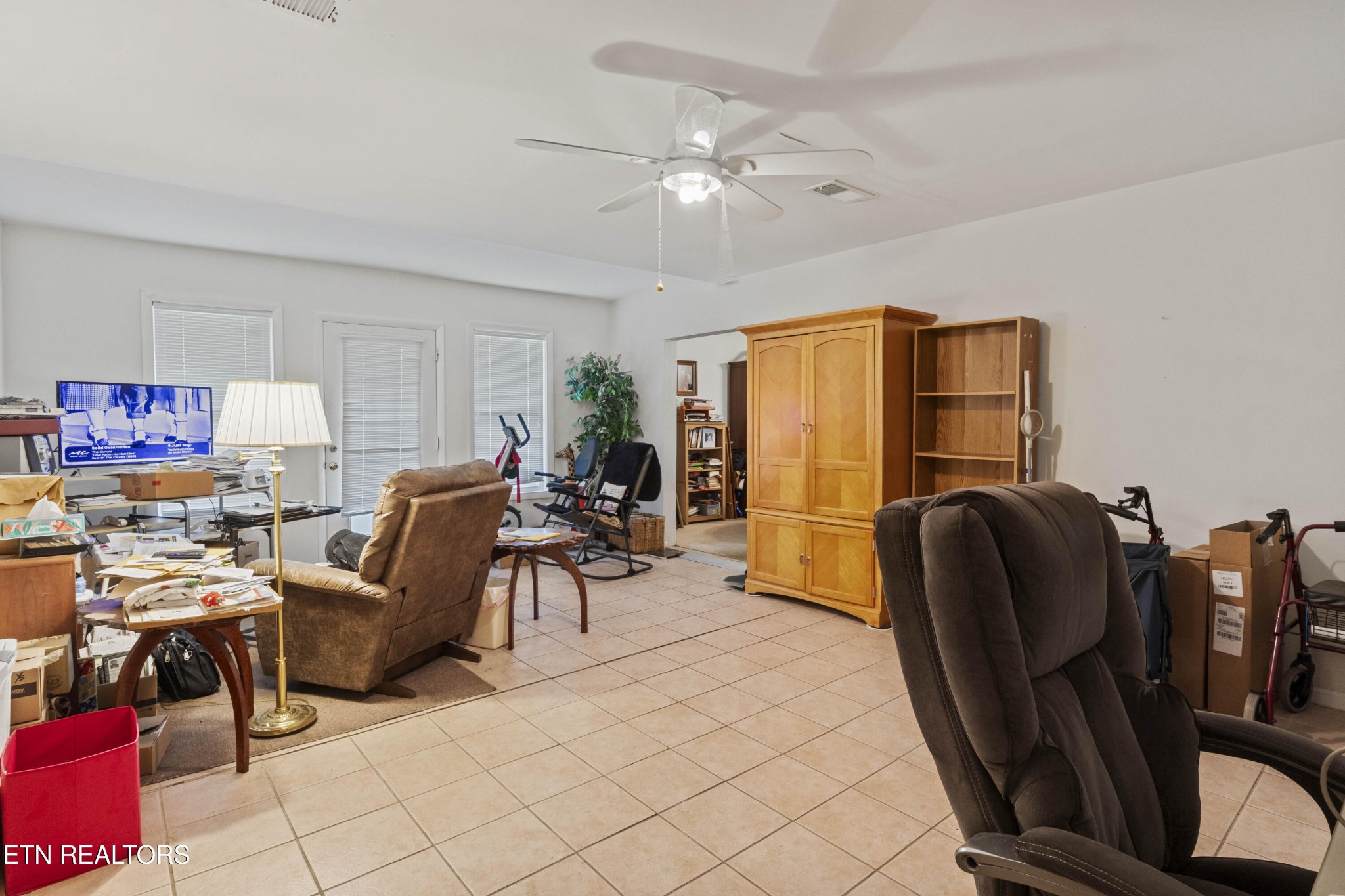 205 Newcastle Road Knoxville, TN 37909 - Photo 18 of 23 Gallery Image 18