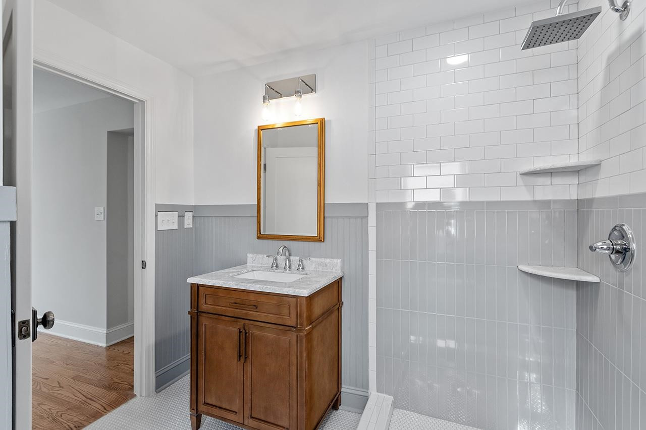 704 Dixie Trail Raleigh, NC 27607 - Photo 22 of 31 Photo 22