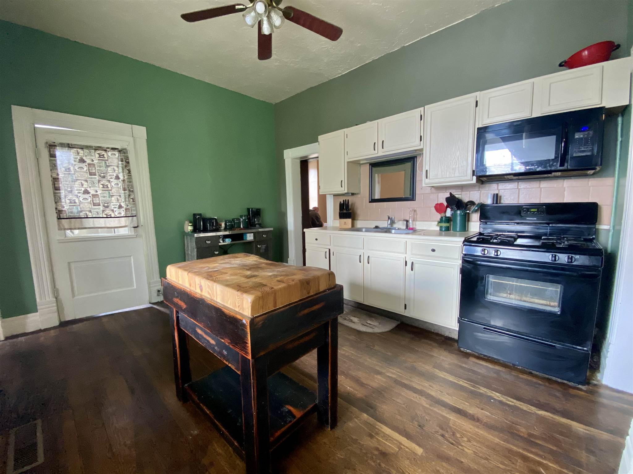609 East Rochester Street Akron, IN 46910 - Photo 8 of 19 Gallery Image 8