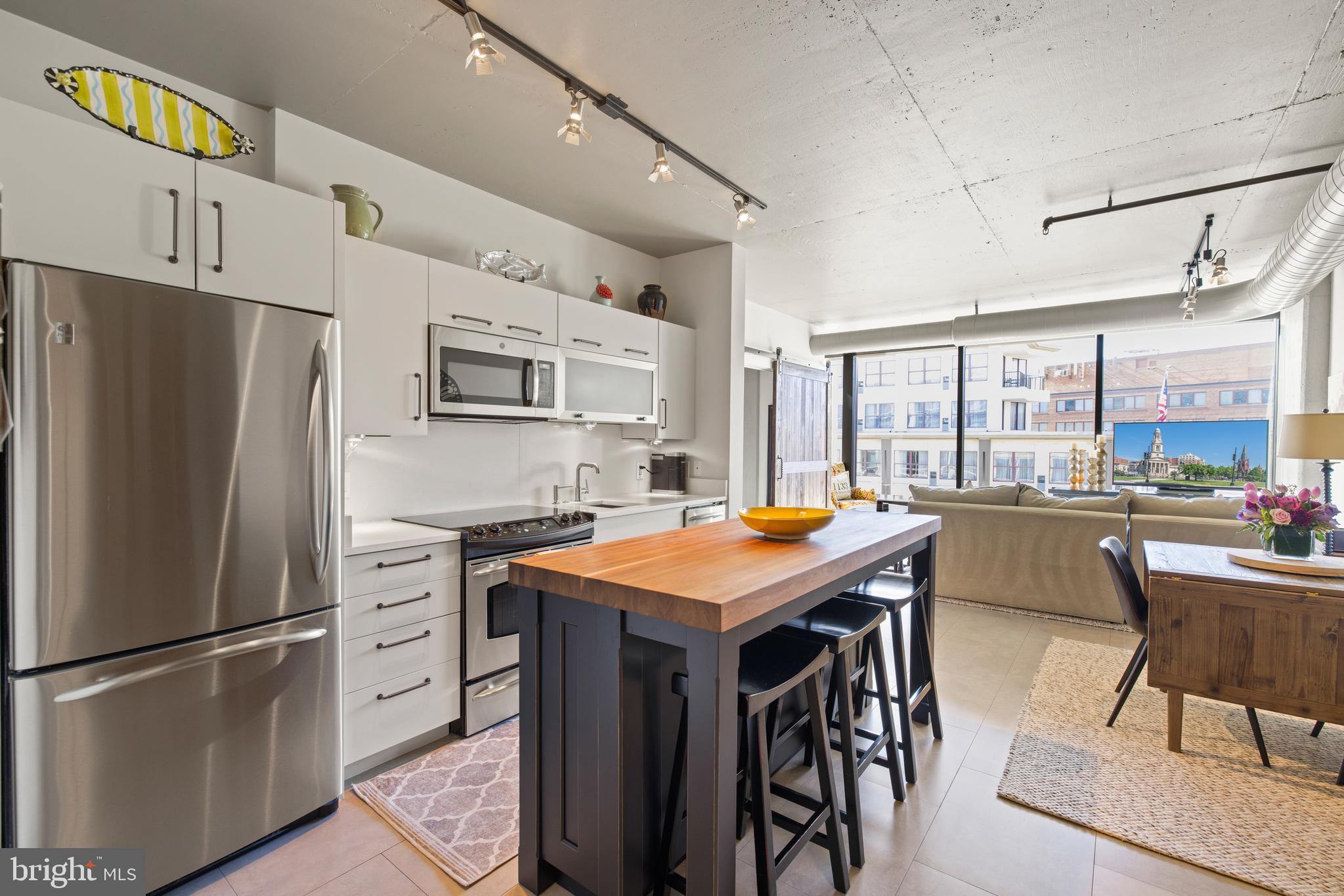 1133 14th Street Northwest, Unit 1104 Washington, DC 20005 - Photo 3 of 28