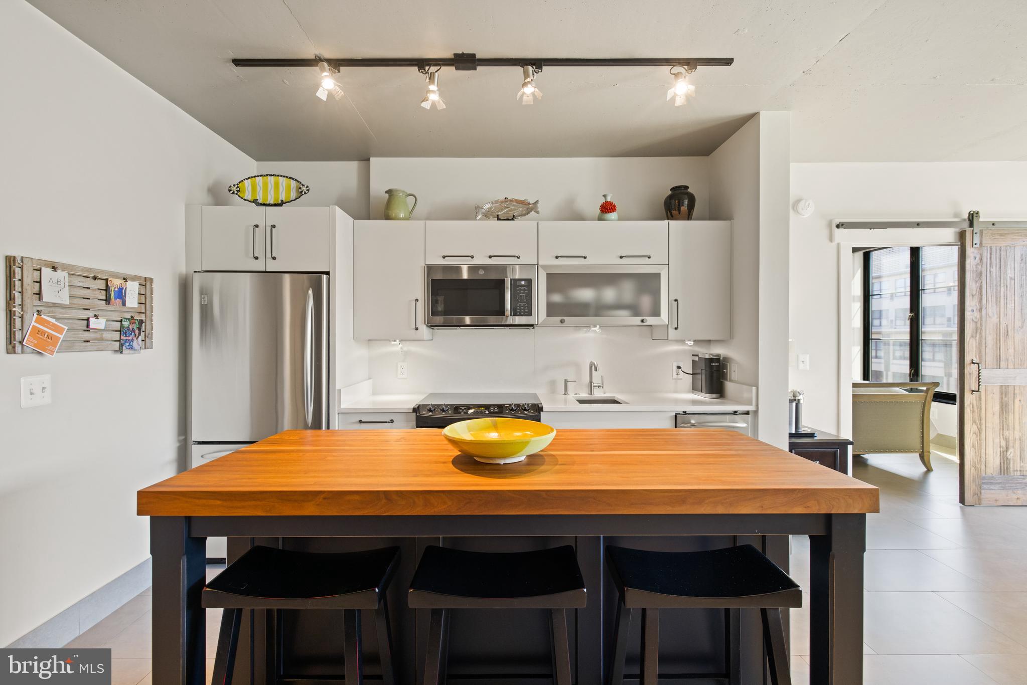 1133 14th Street Northwest, Unit 1104 Washington, DC 20005 - Photo 4 of 28
