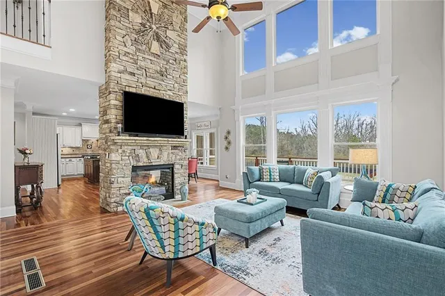 $1,075,000 | 205 Timber Wolf Trail, Cumming, GA 30028