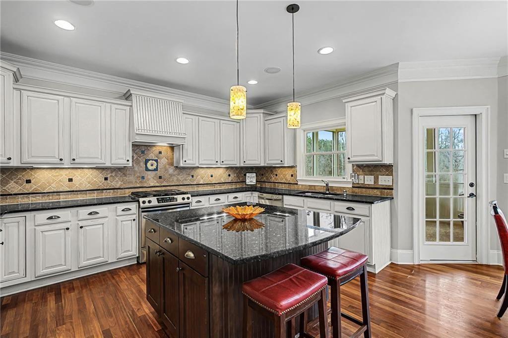 205 Timber Wolf Trail Cumming, GA 30028 - Photo 17 of 80