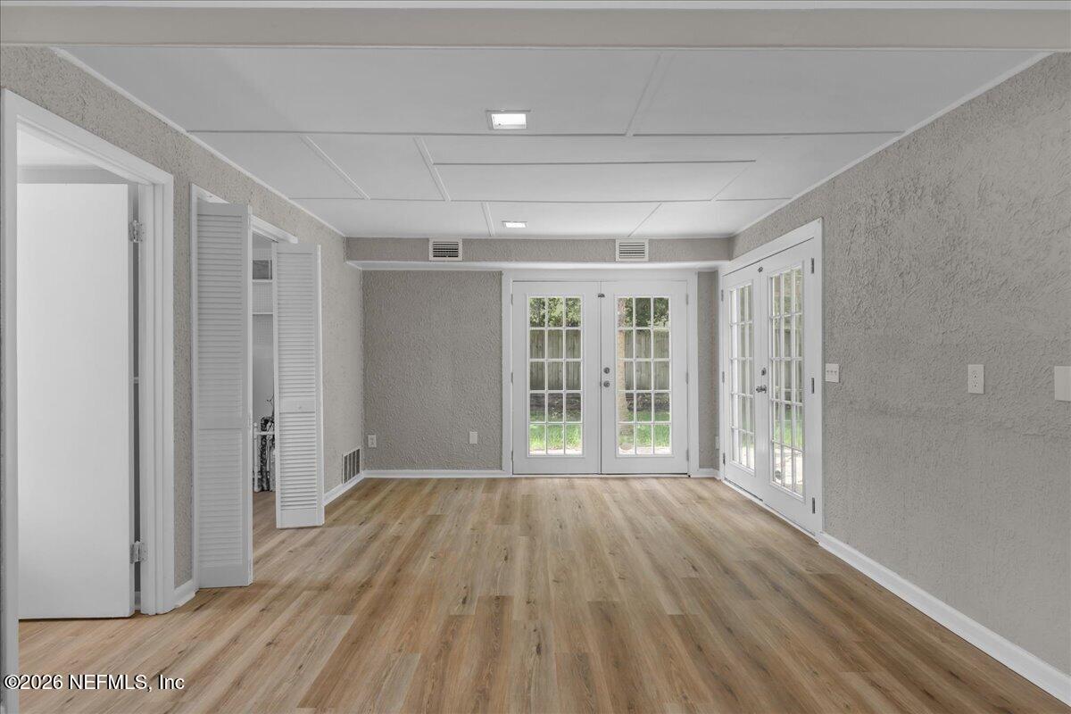 8712 Mathonia Avenue Jacksonville, FL 32211 - Photo 9 of 33 Living Room