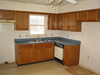 223 Beartrack Subdivision Road Beattyville, KY 41311 - Photo 4 of 6 Photo 4