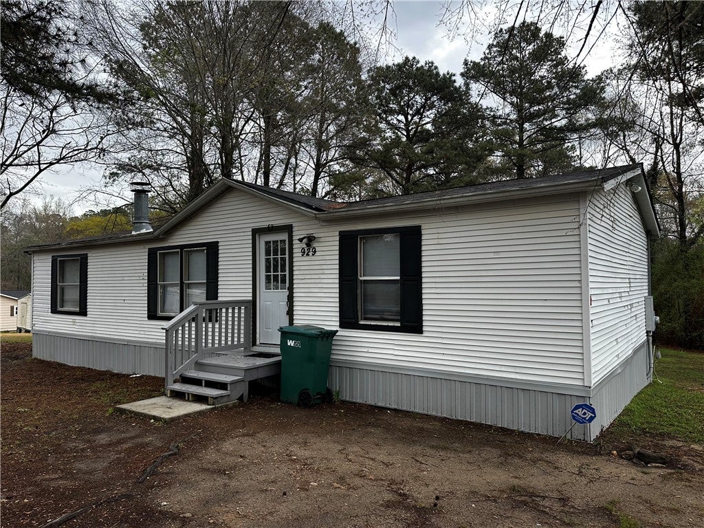 929 Stringer Weeks Road Smiths Station, AL 36877 - Photo 1 of 15 Gallery Image 1