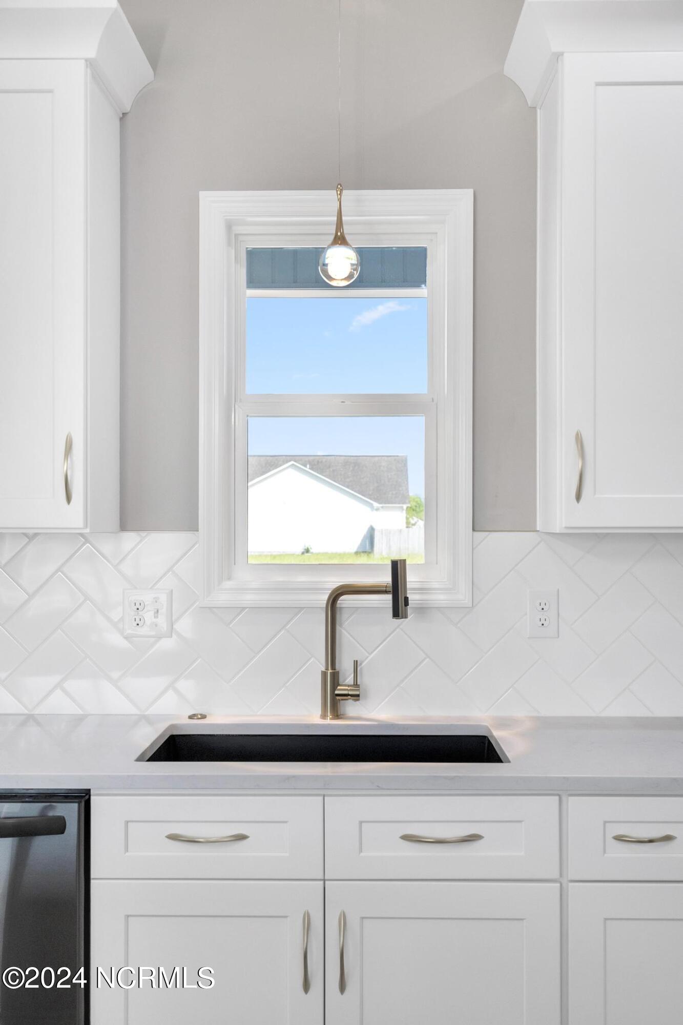 101 Thoroughbred Richlands, NC 28574 - Photo 17 of 45 IMG_2864