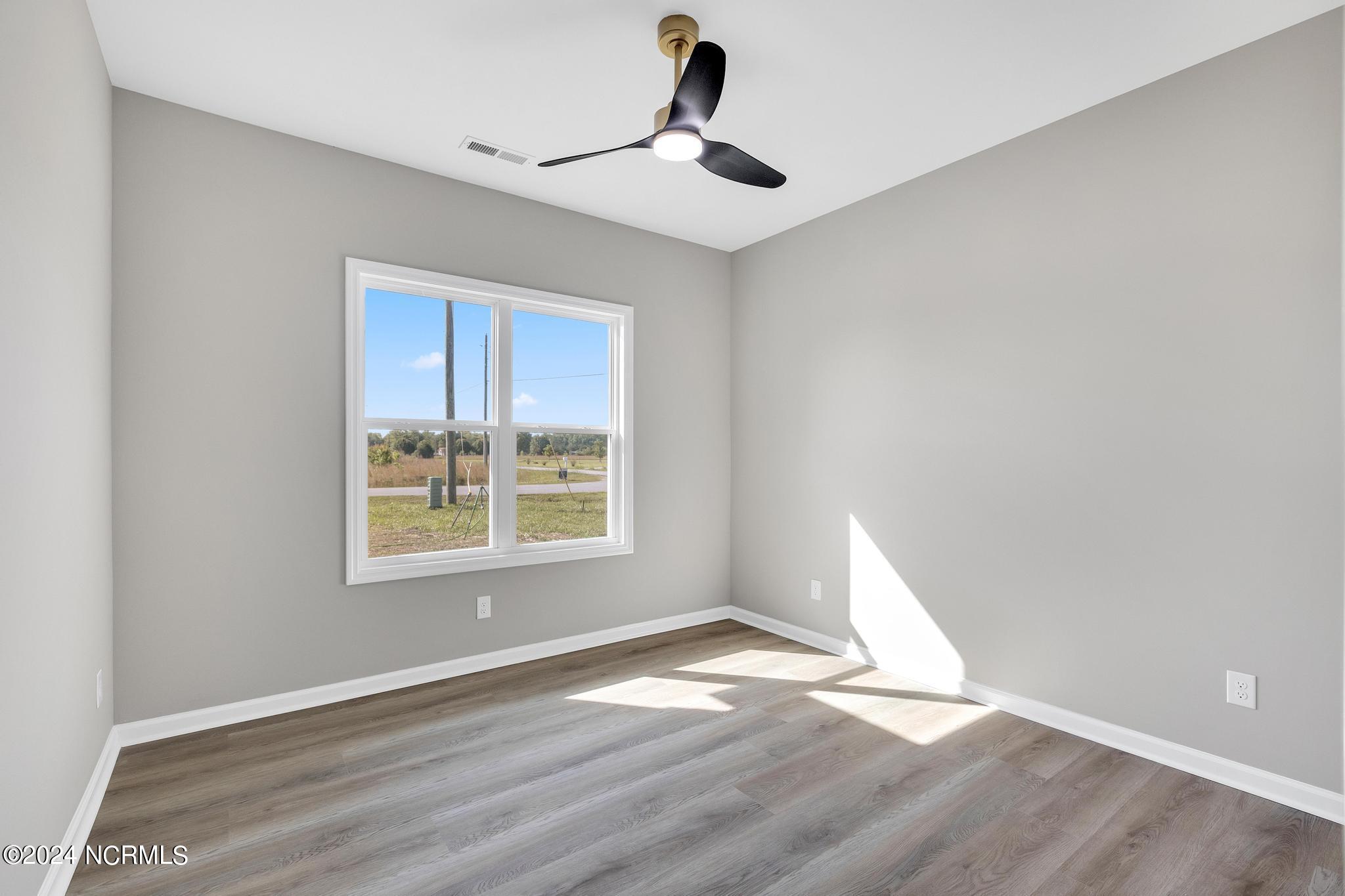 101 Thoroughbred Richlands, NC 28574 - Photo 35 of 45 IMG_2795