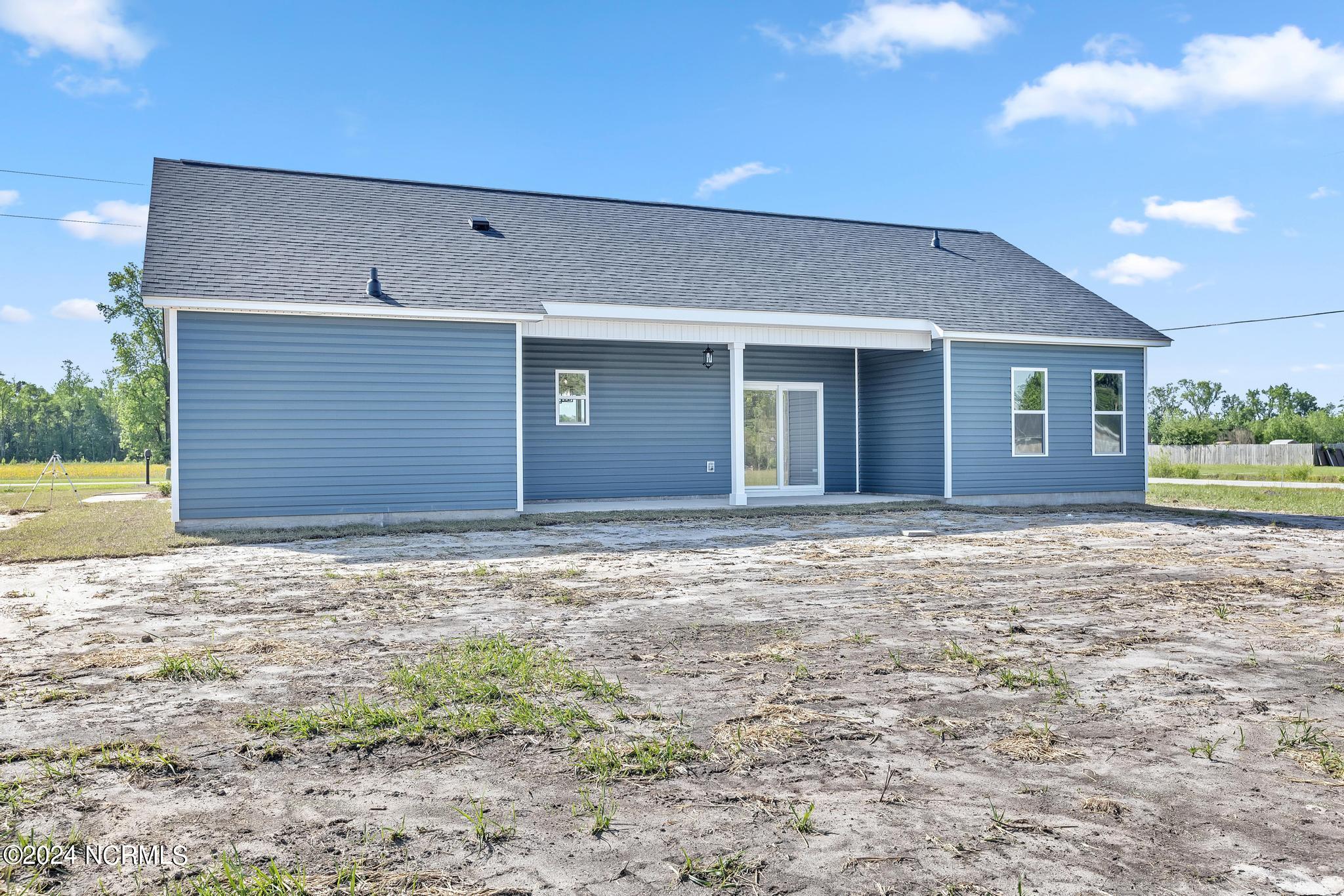 101 Thoroughbred Richlands, NC 28574 - Photo 42 of 45 IMG_2852